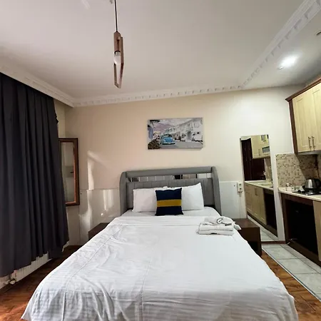 La Plume Hotel 3*