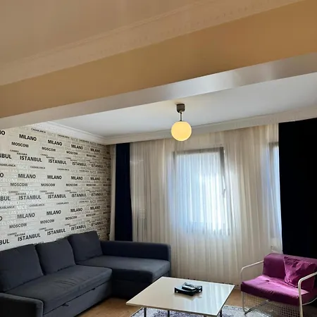 La Plume Hotel